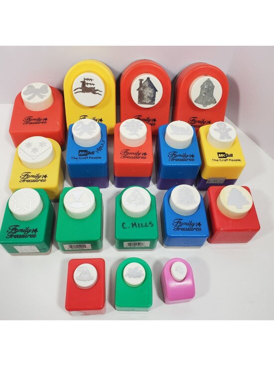 Family Treasures, McGill Other - Christmas Paper Punch Lot Family Treasure McGill Craft People Holiday 17 Punches
